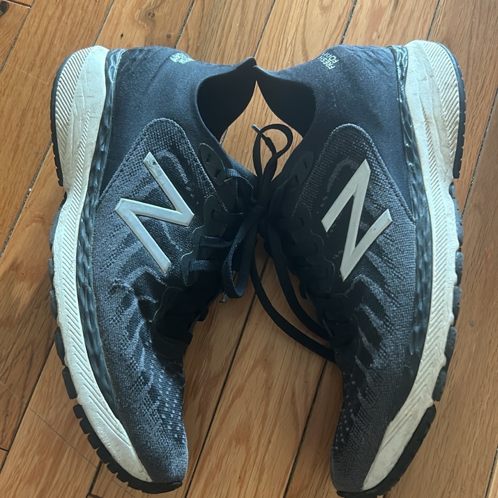 NEW BALANCE  sneakers